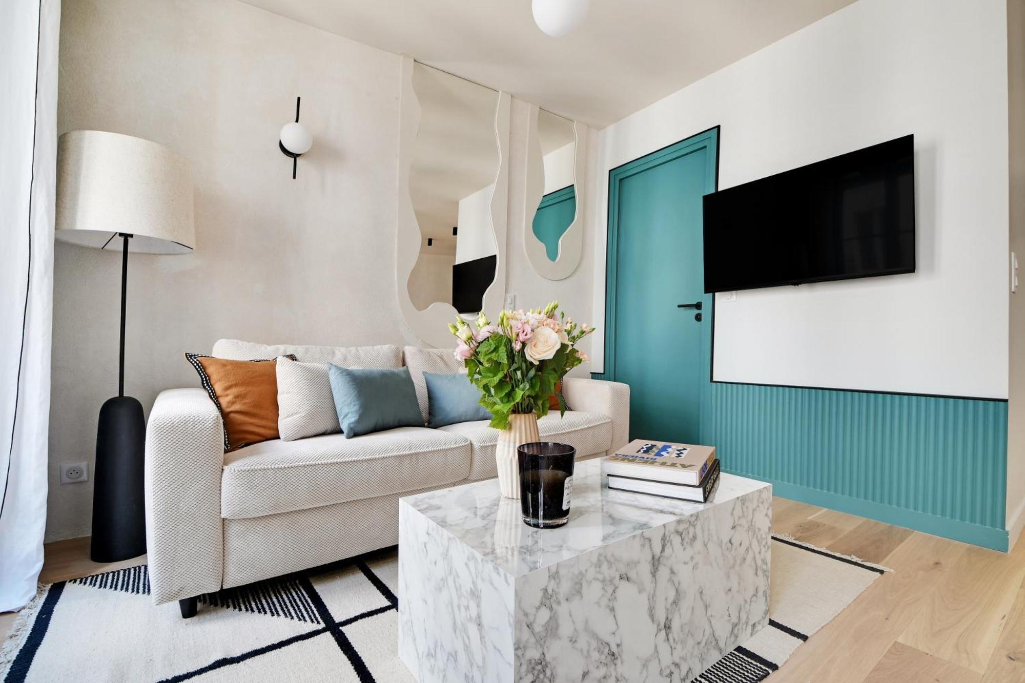 Sereners - Rue Saint Denis Paris